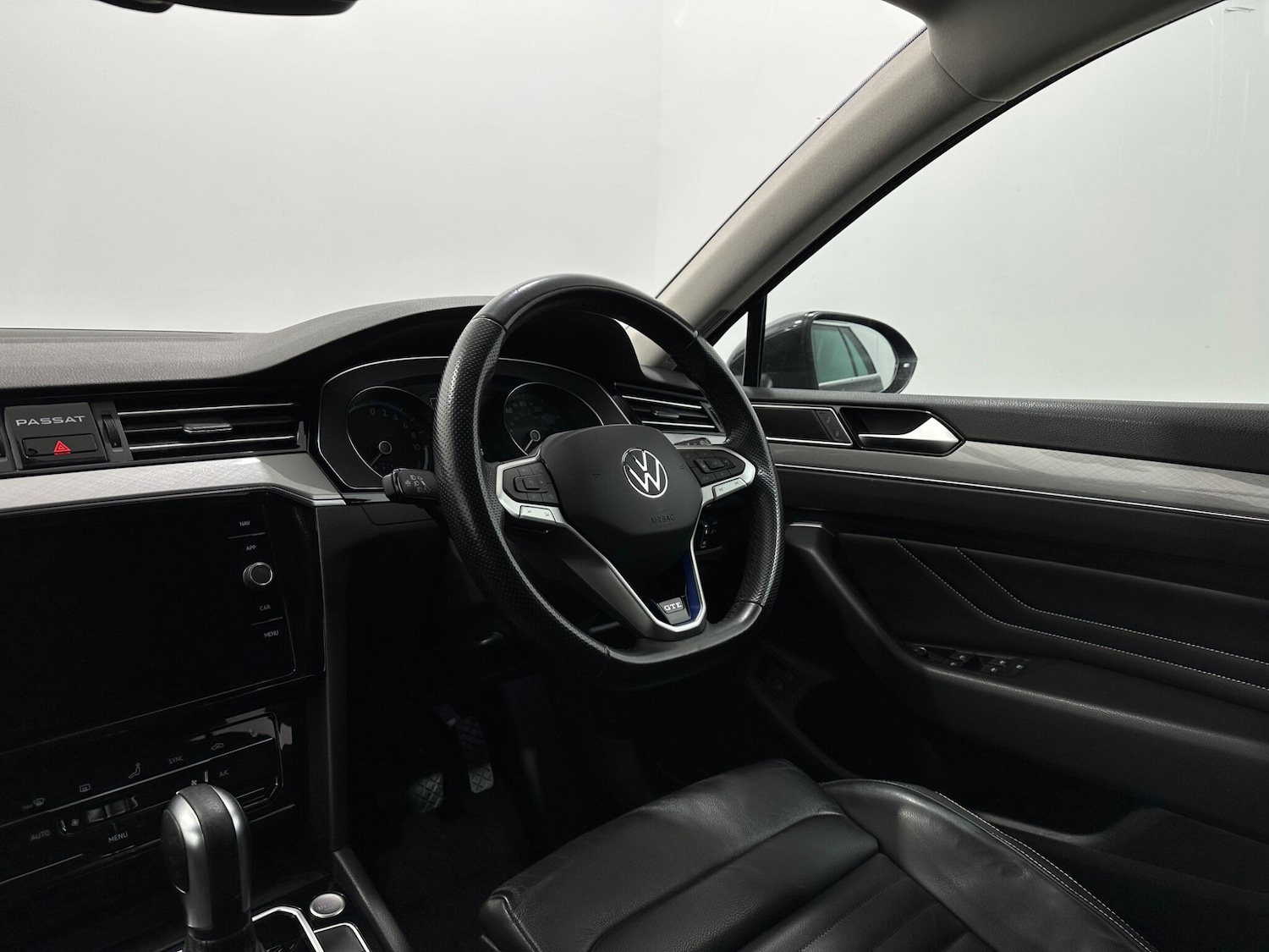 Used Volkswagen Passat 2021 for sale - 76878892: Photo 11