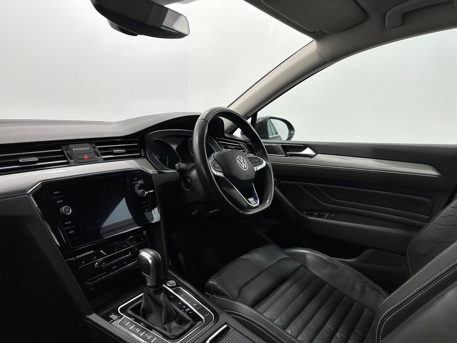 Used Volkswagen Passat 2021 for sale - 76878892: Photo 28