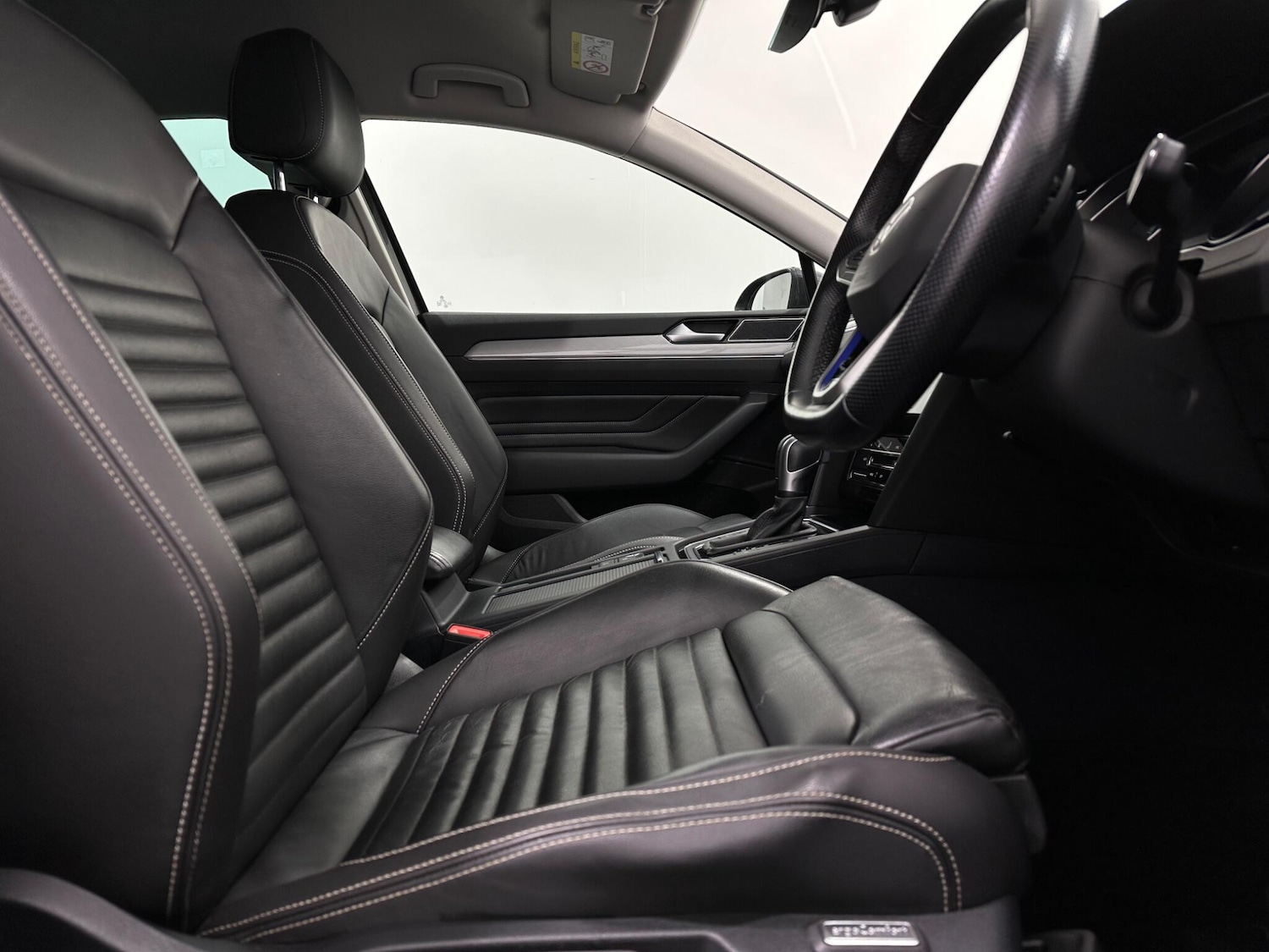 Used Volkswagen Passat 2021 for sale - 76878892: Photo 29