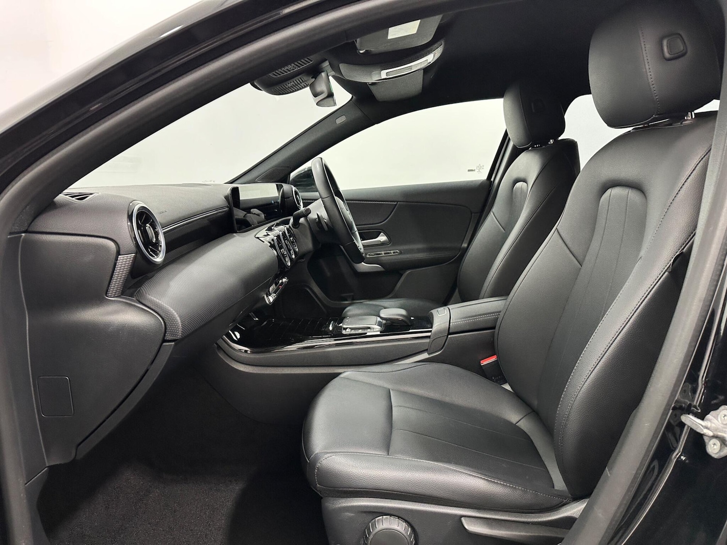 Used Mercedes-Benz A-Class 2022 for sale - 77737398: Photo 36