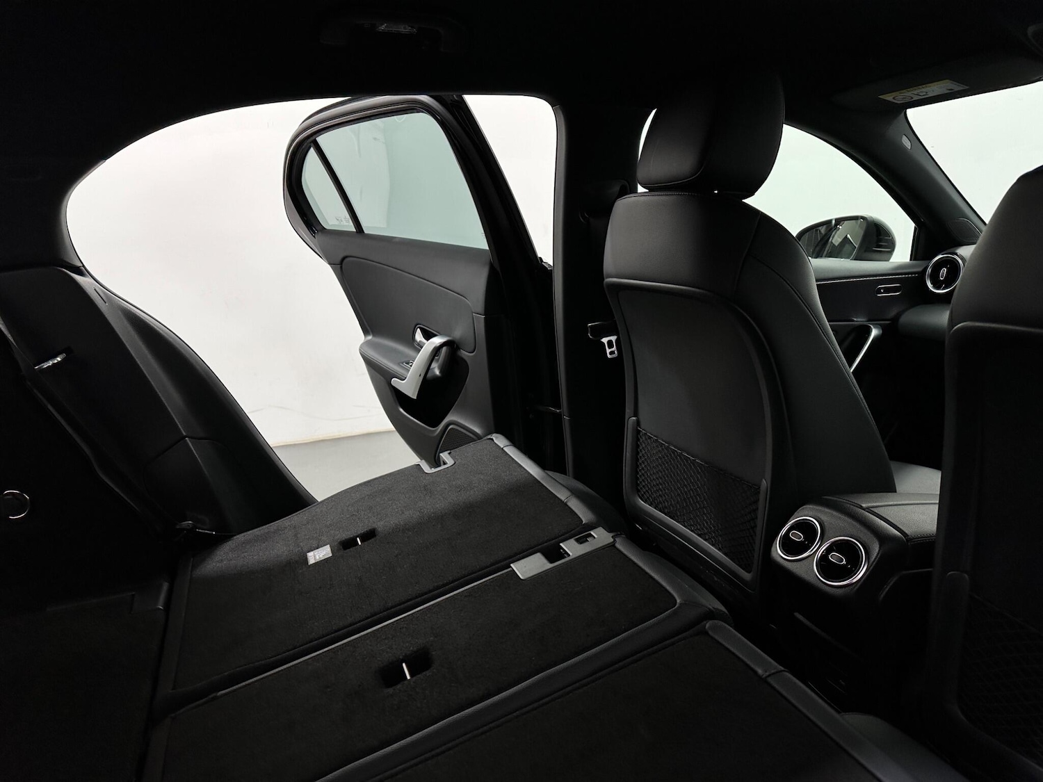 Used Mercedes-Benz A-Class 2022 for sale - 77737398: Photo 48