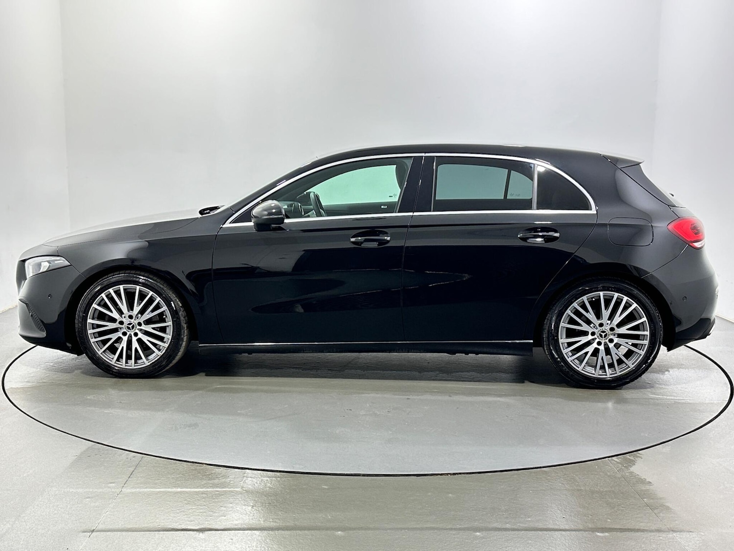 Used Mercedes-Benz A-Class 2022 for sale - 77737398: Photo 5