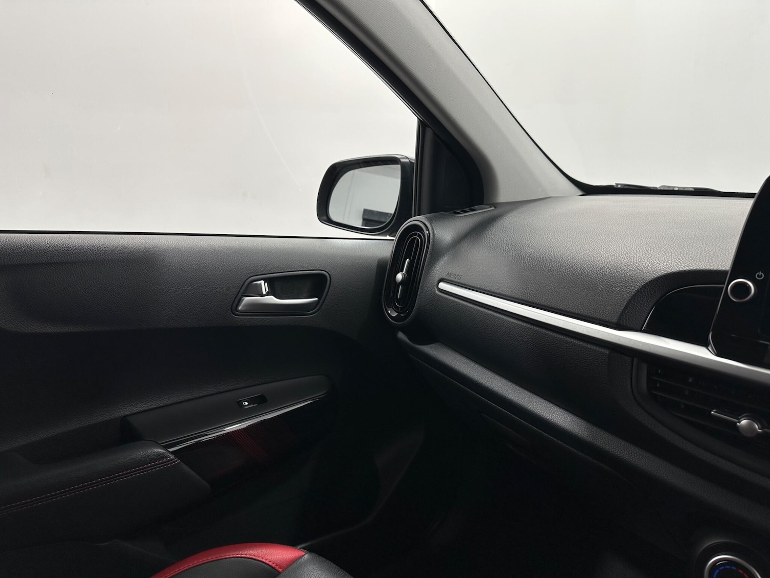 Used Kia Picanto 2021 for sale - 76878674: Photo 20