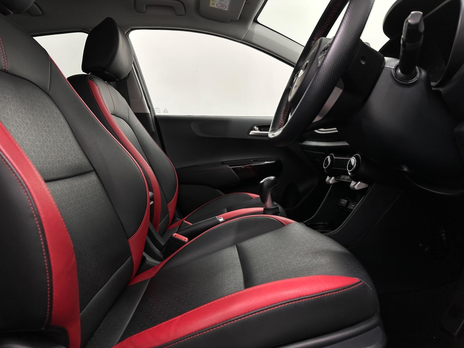 Used Kia Picanto 2021 for sale - 76878674: Photo 24