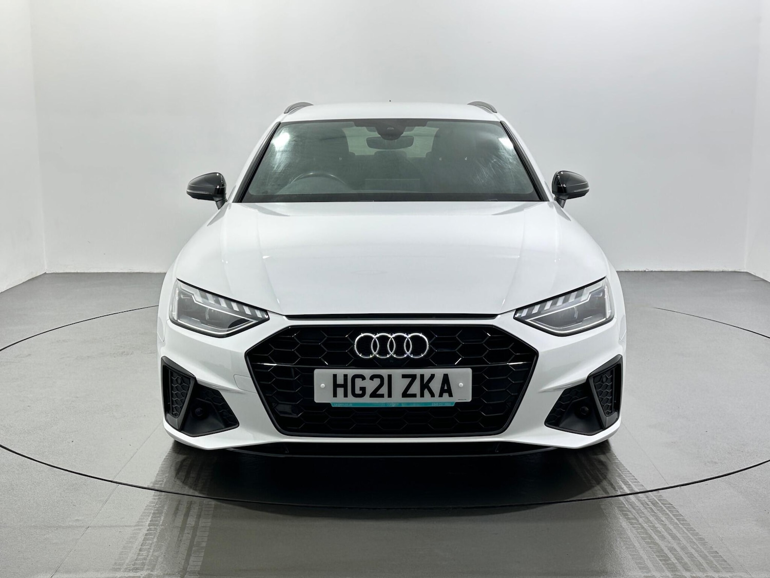 Used Audi A4 2021 for sale - 76965548: Photo 3