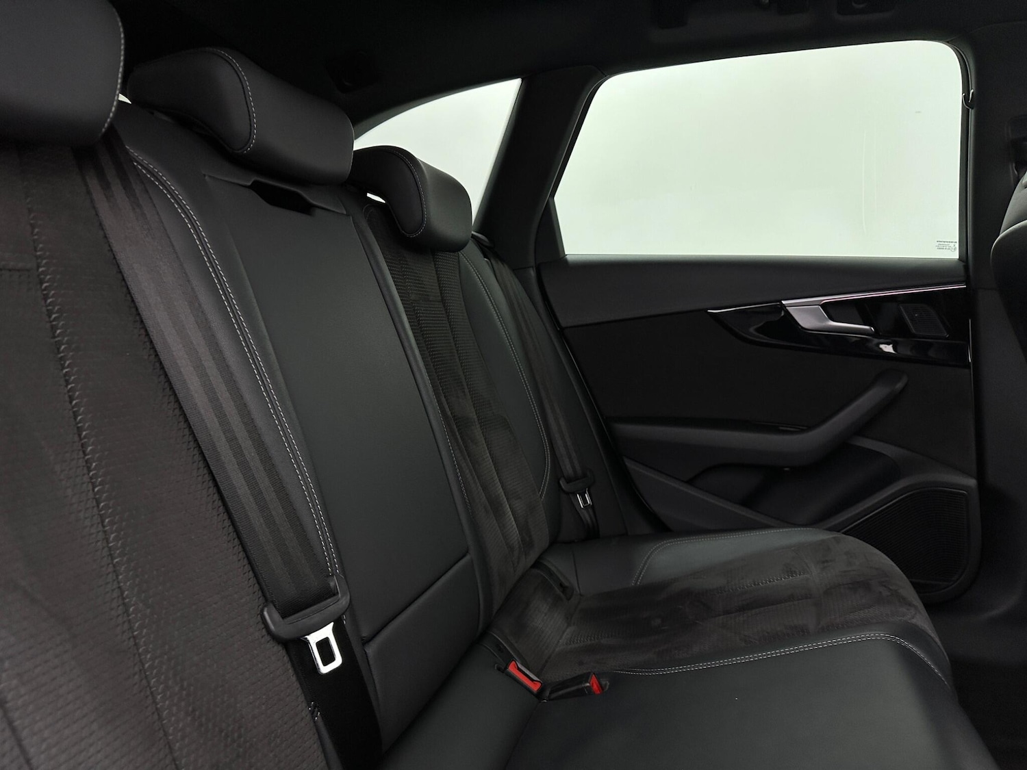 Used Audi A4 2021 for sale - 76965548: Photo 43