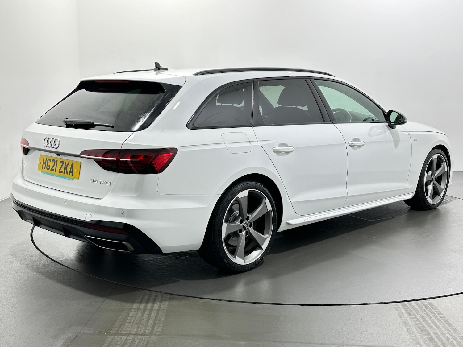 Used Audi A4 2021 for sale - 76965548: Photo 8