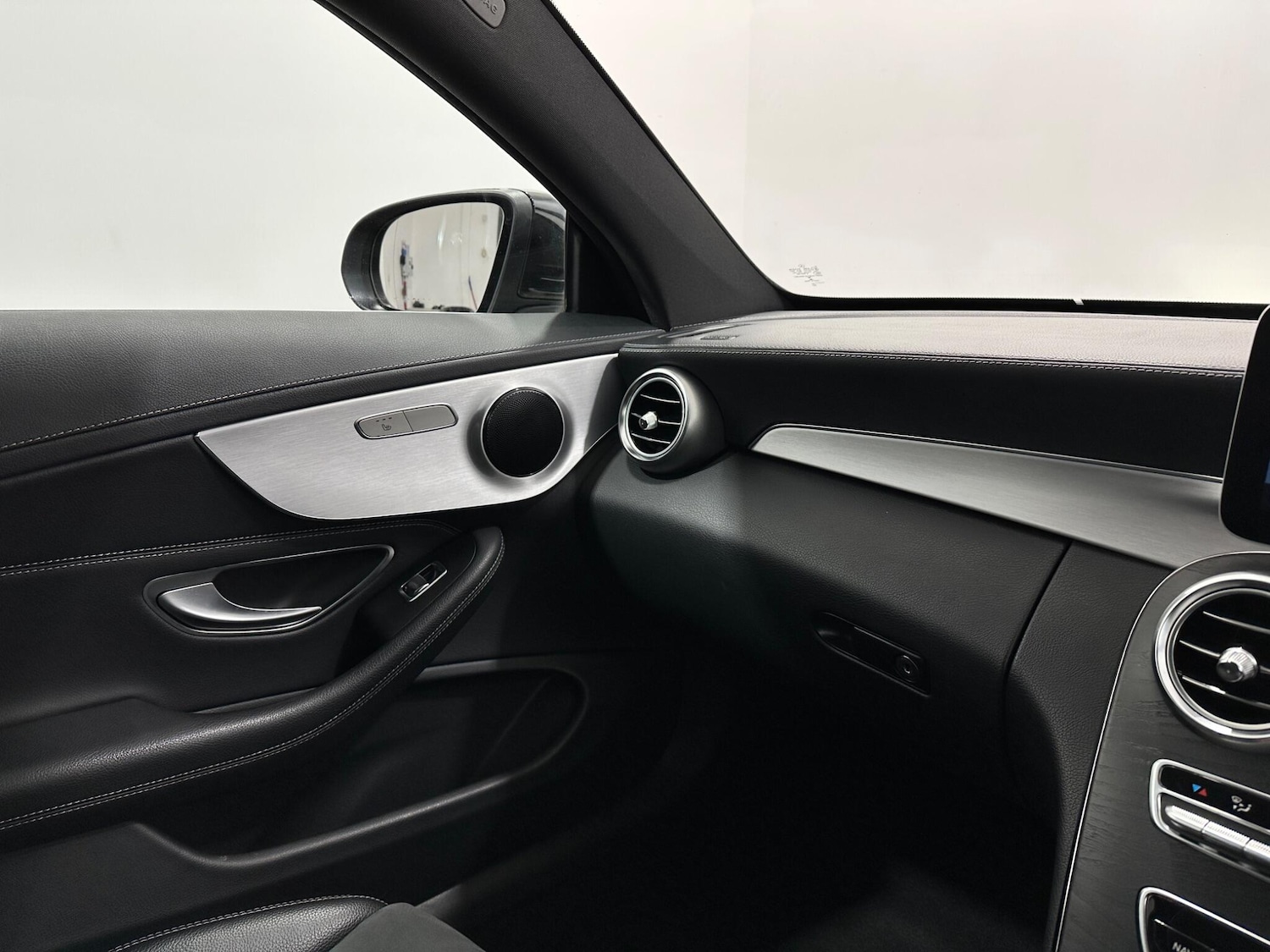 Used Mercedes-Benz C Class 2019 for sale - 77626151: Photo 28