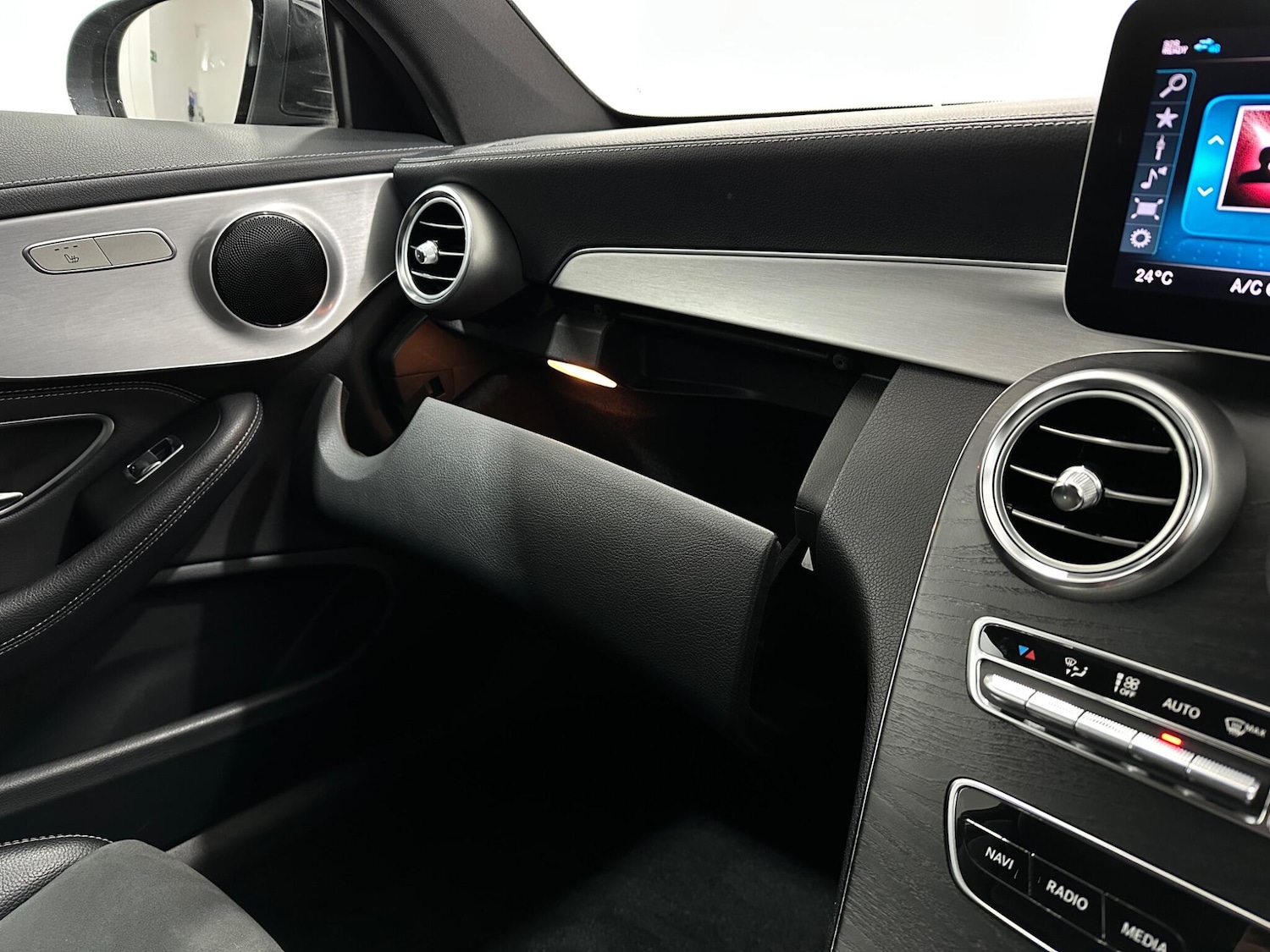 Used Mercedes-Benz C Class 2019 for sale - 77626151: Photo 29