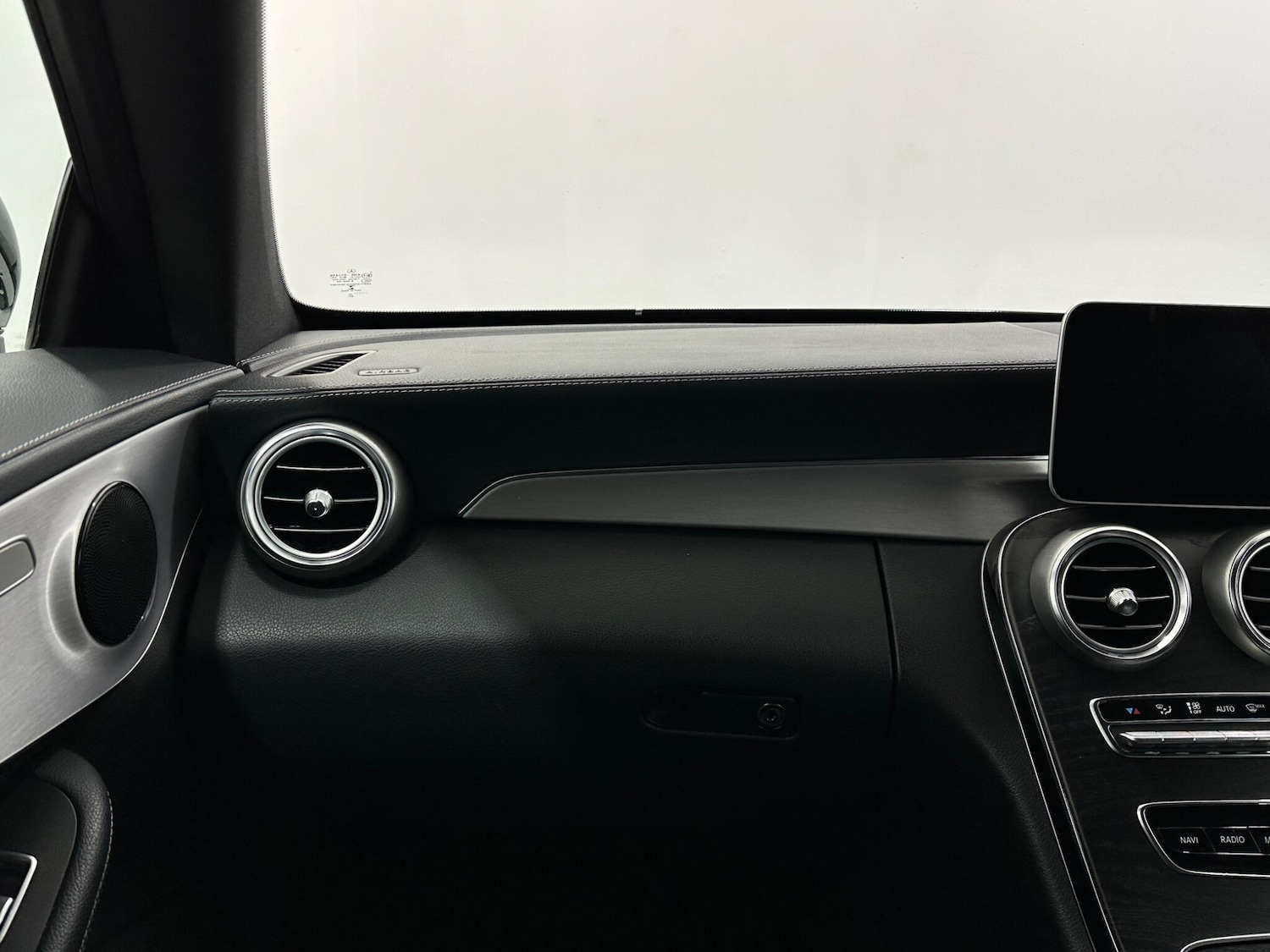 Used Mercedes-Benz C Class 2019 for sale - 77626151: Photo 30