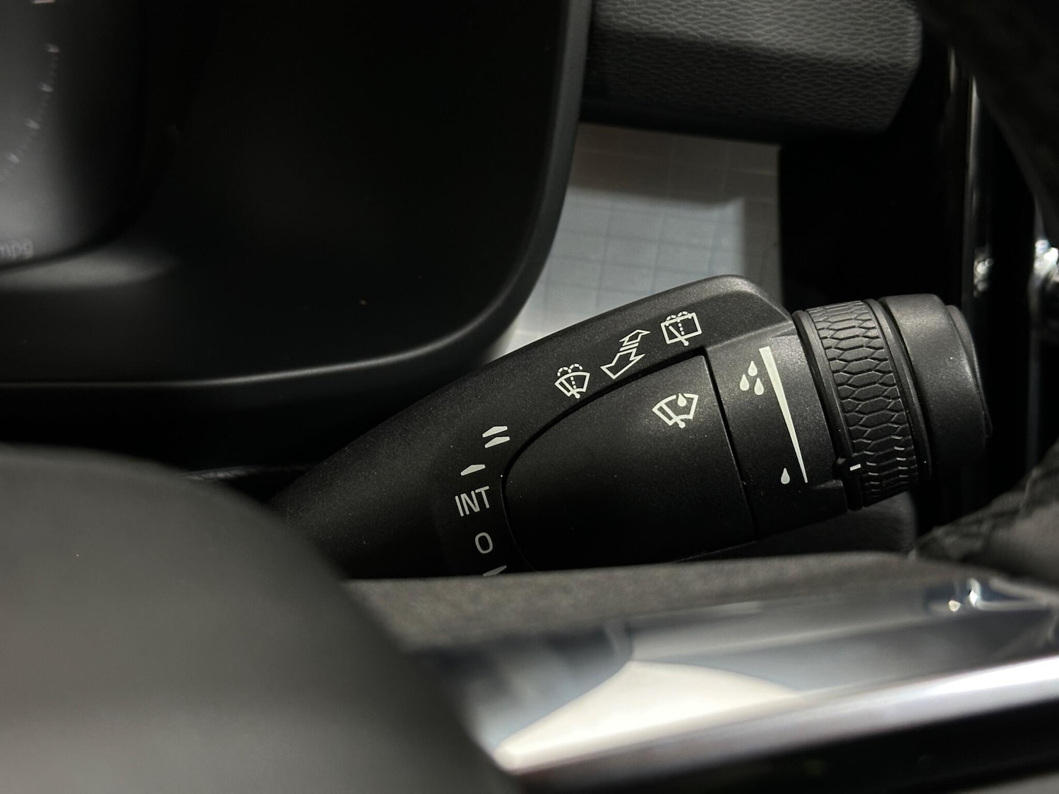 Used Volvo XC40 for sale - 77214997: Photo 15