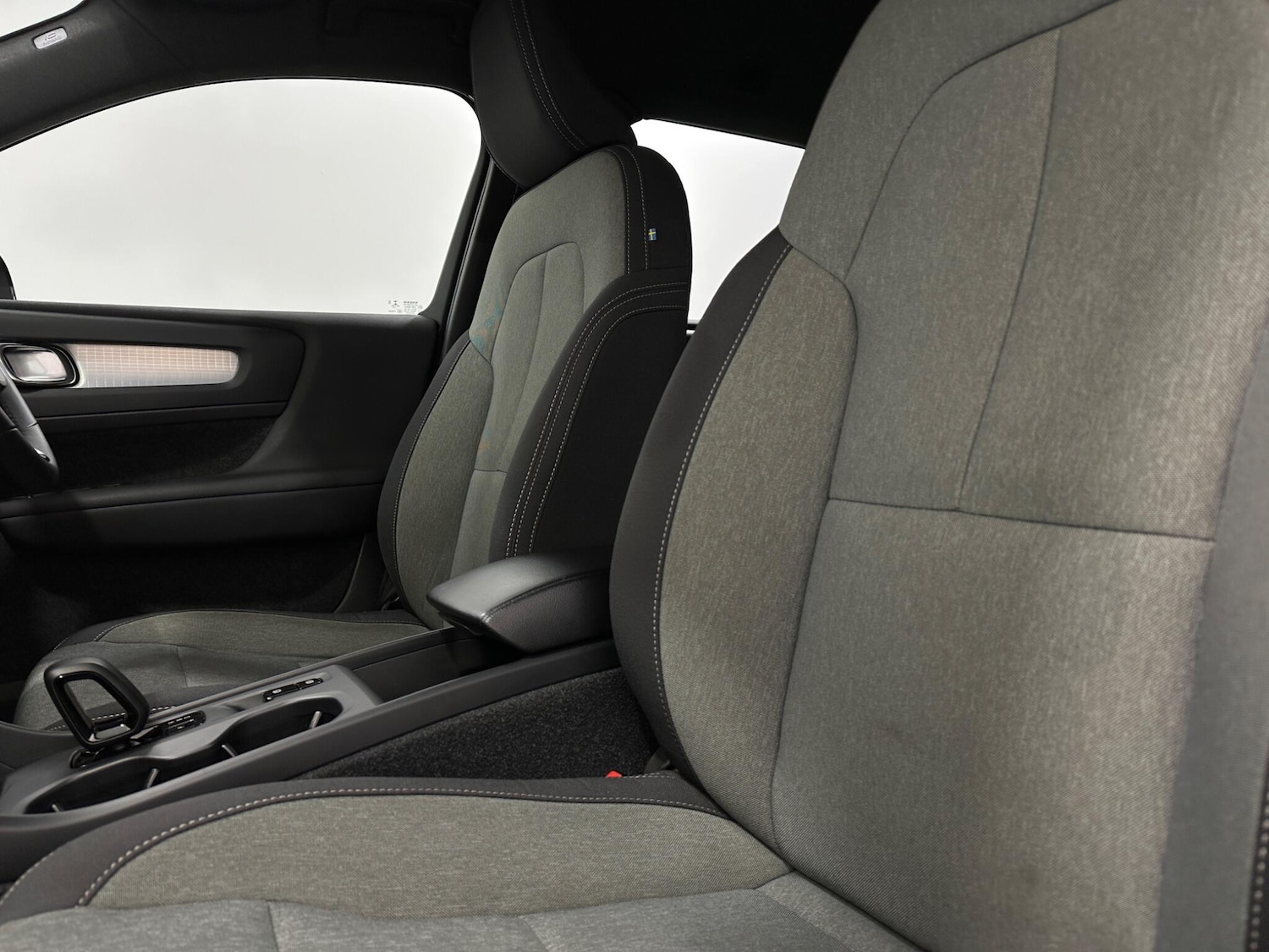 Used Volvo XC40 for sale - 77214997: Photo 31