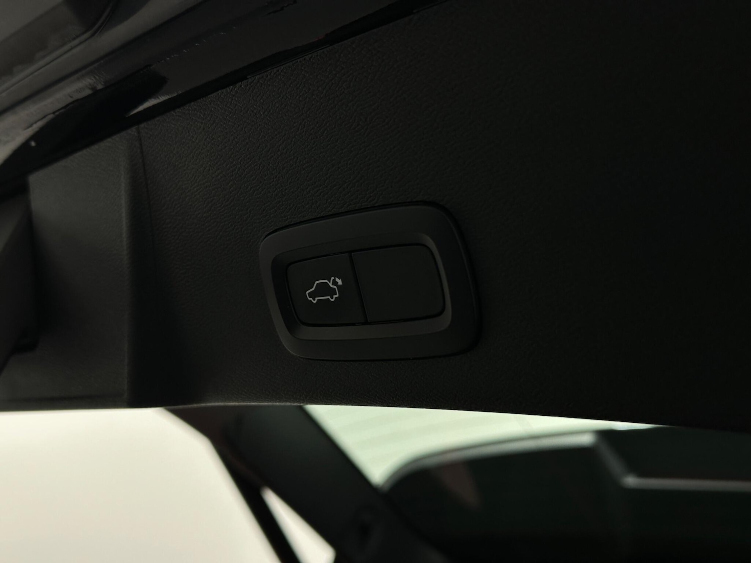 Used Volvo XC40 for sale - 77214997: Photo 44