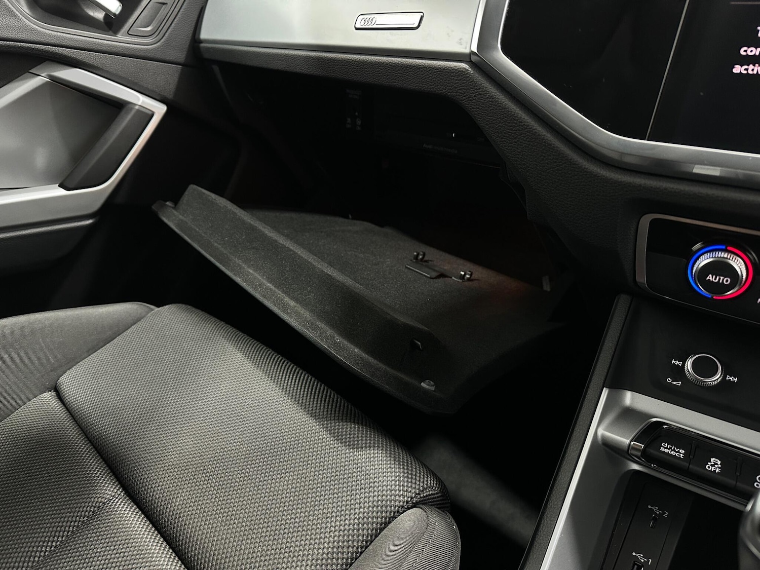 Used Audi Q3 2019 for sale - 77645928: Photo 27