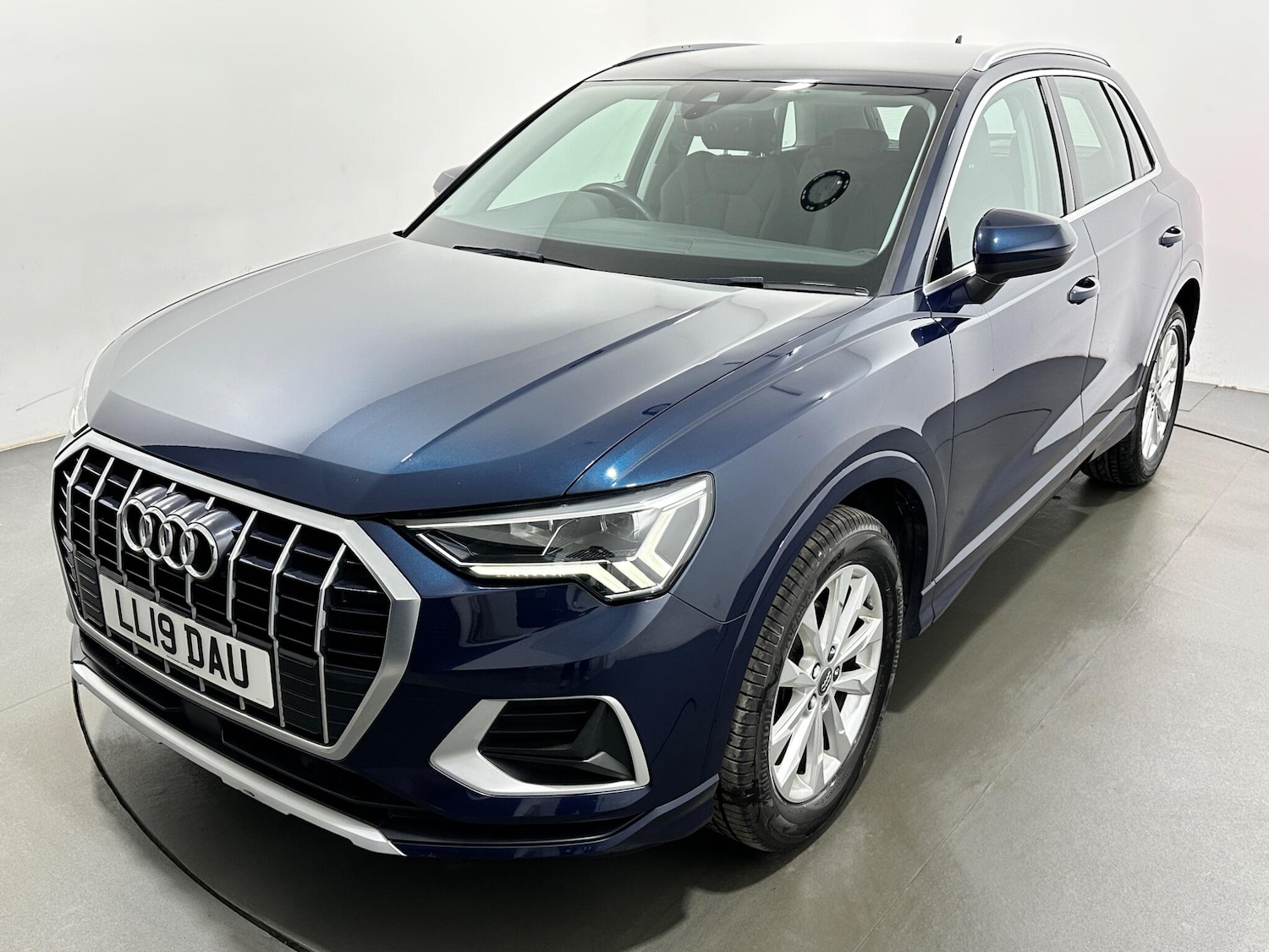 Used Audi Q3 2019 for sale - 77645928: Photo 53