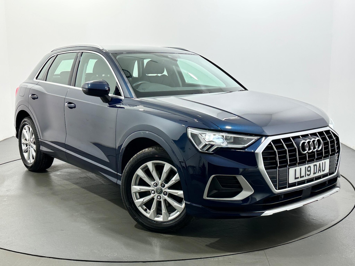 Used Audi Q3 2019 for sale - 77645928: Photo 54