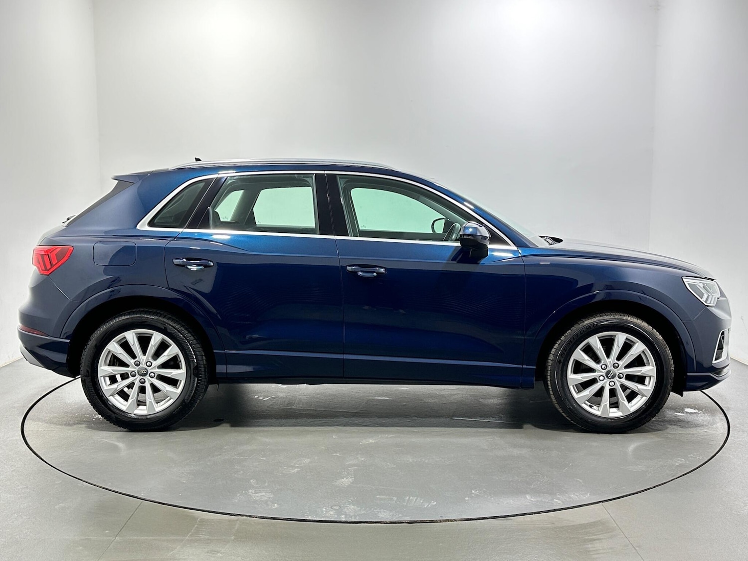 Used Audi Q3 2019 for sale - 77645928: Photo 9