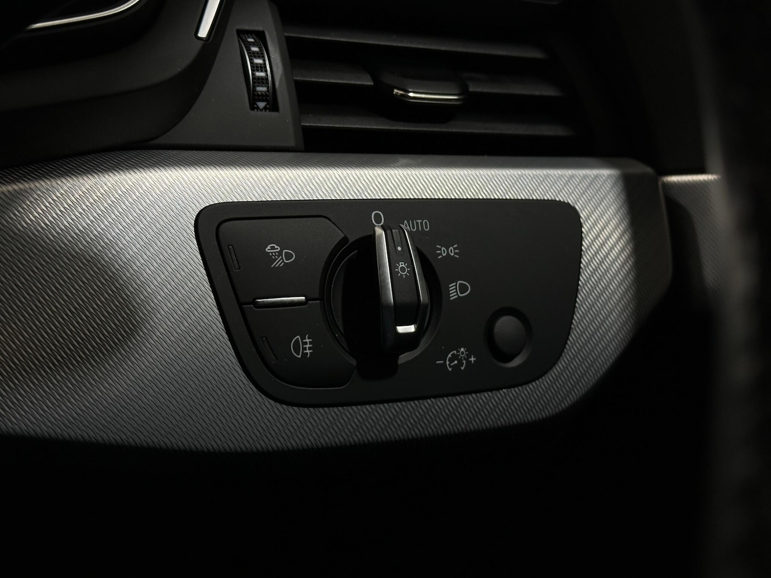 Used Audi A4 Avant for sale - 77994314: Photo 16