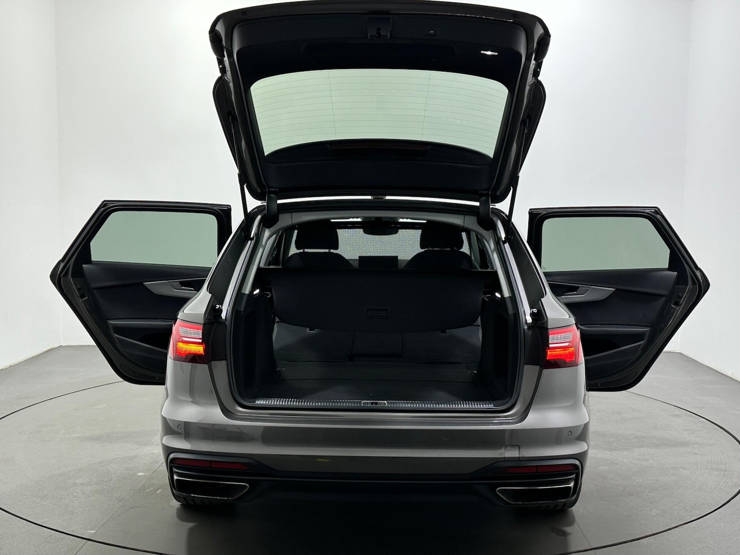 Used Audi A4 Avant for sale - 77994314: Photo 42