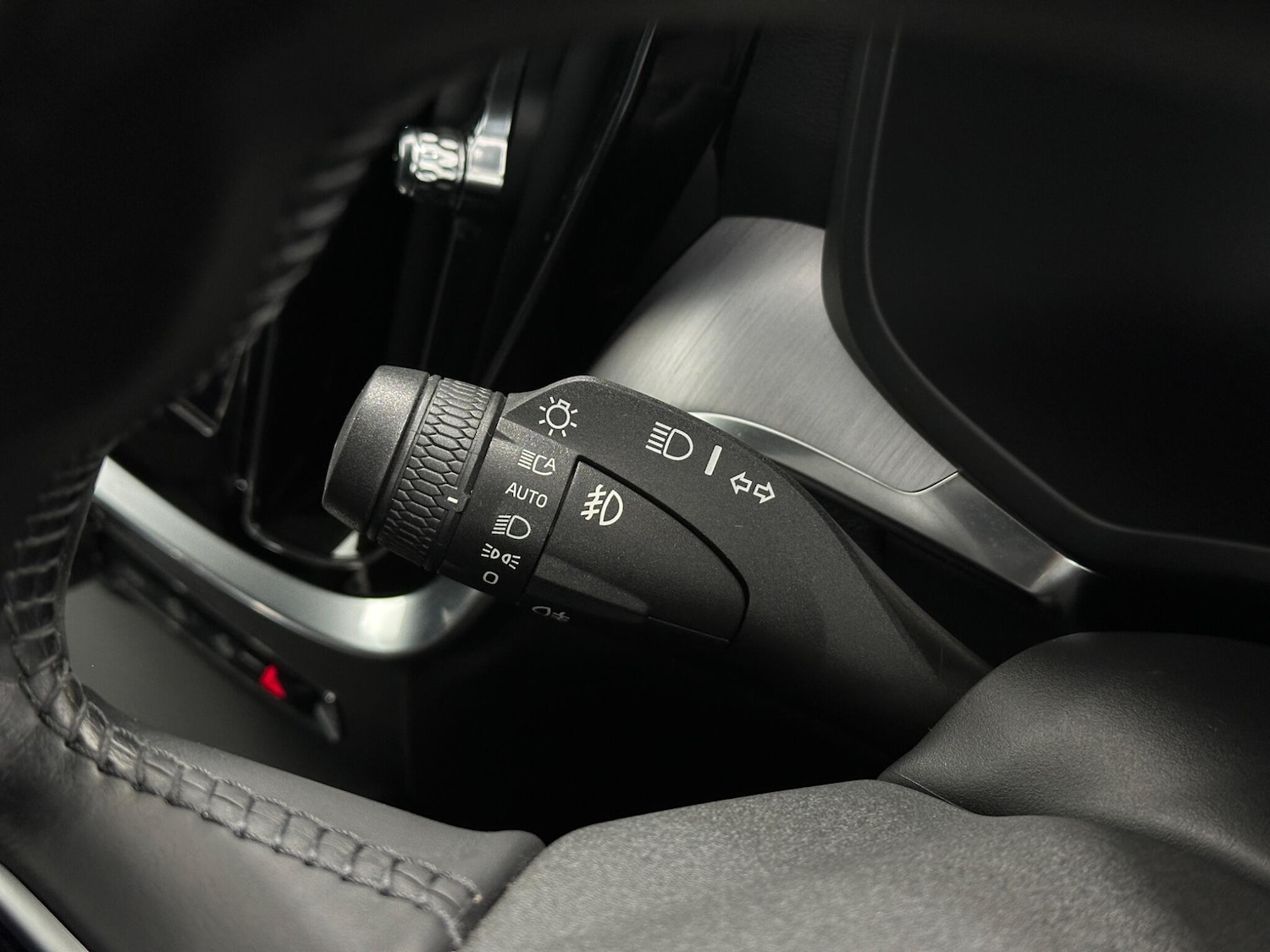 Used Volvo V60 2018 for sale - 77202721: Photo 13