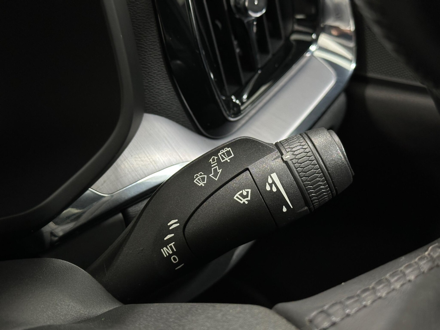 Used Volvo V60 2018 for sale - 77202721: Photo 16