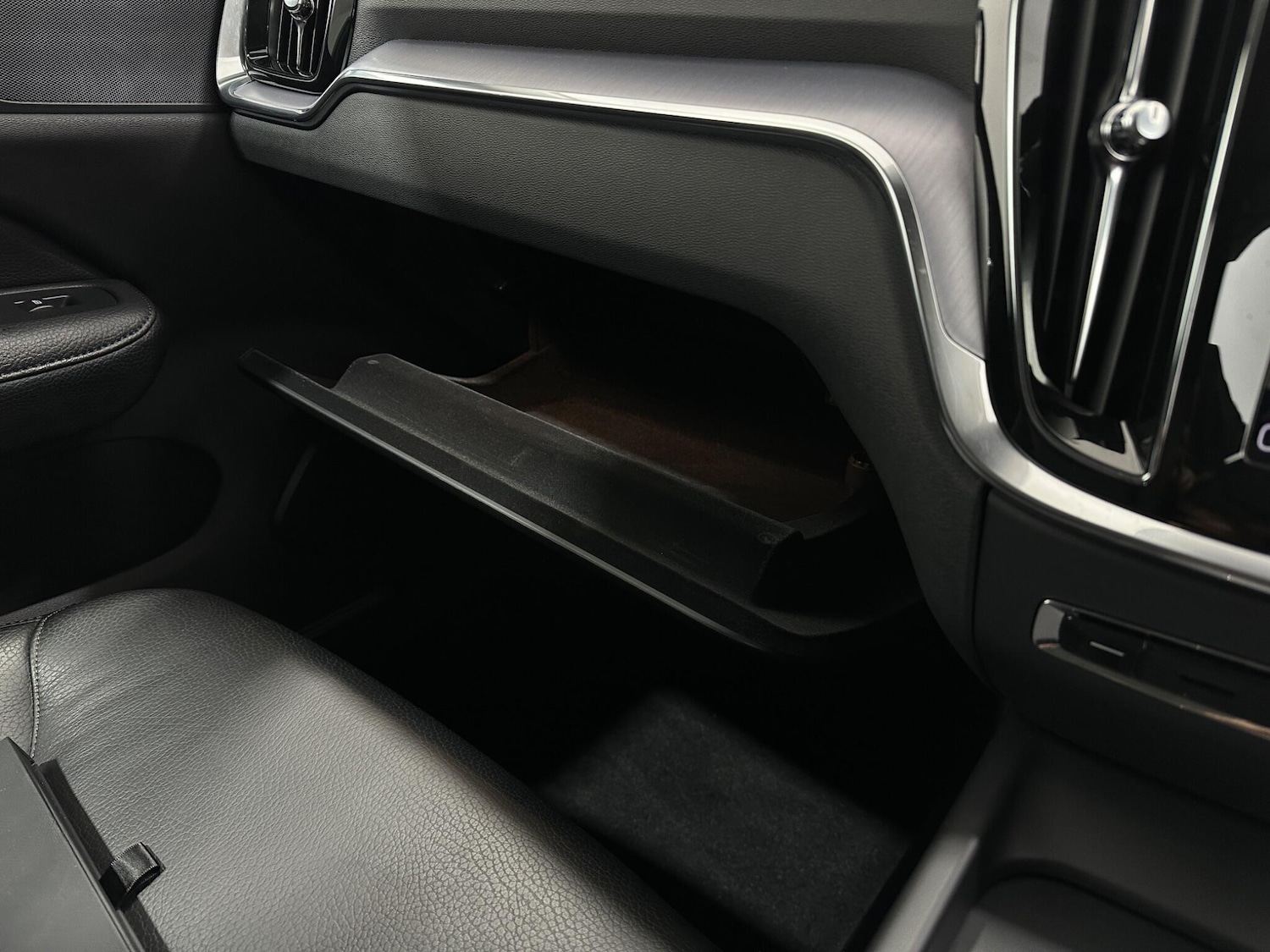 Used Volvo V60 2018 for sale - 77202721: Photo 25