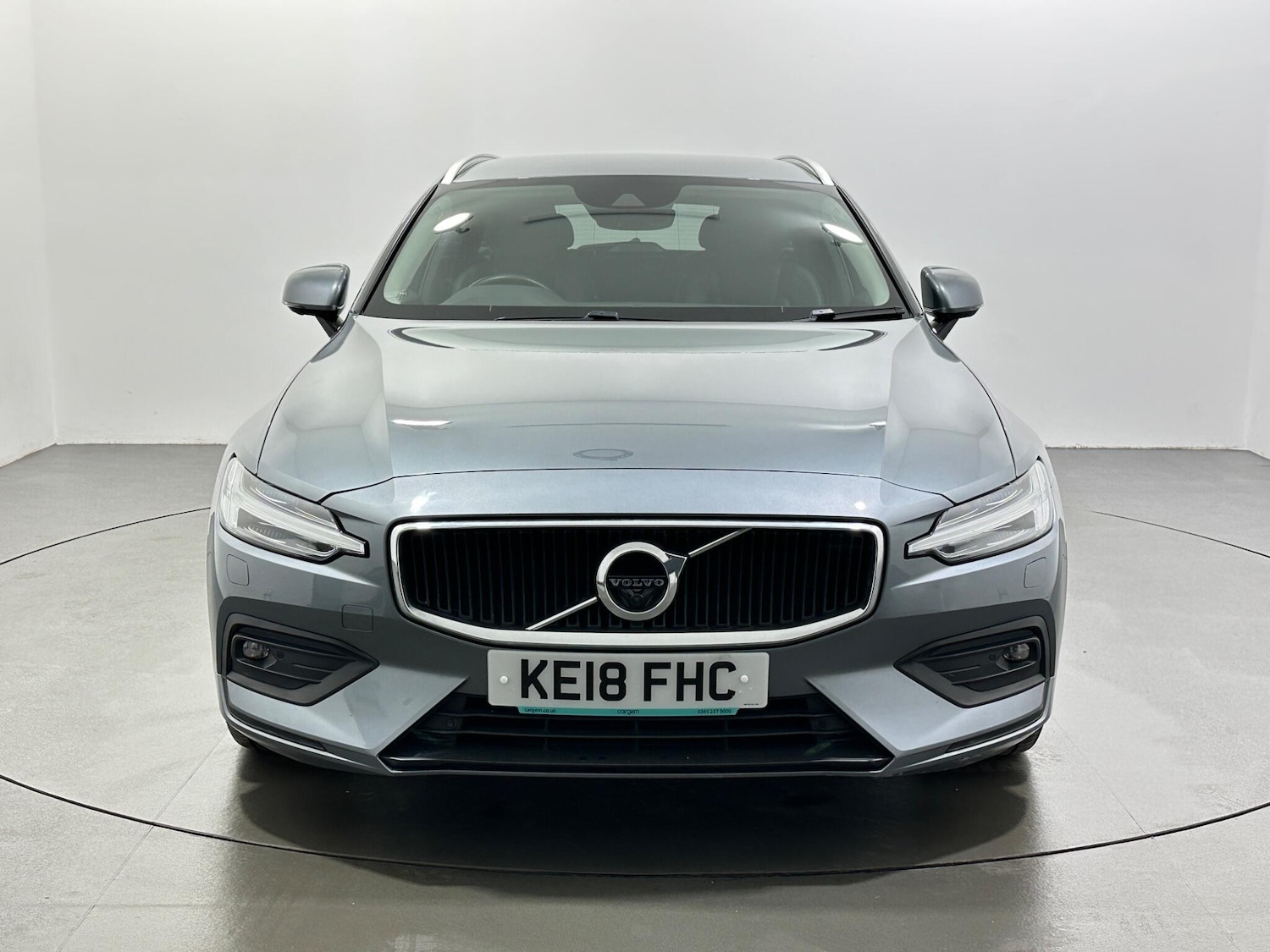 Used Volvo V60 2018 for sale - 77202721: Photo 3