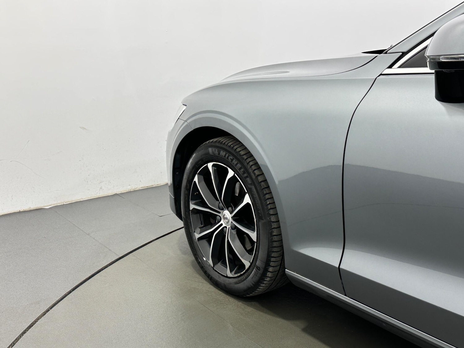 Used Volvo V60 2018 for sale - 77202721: Photo 48