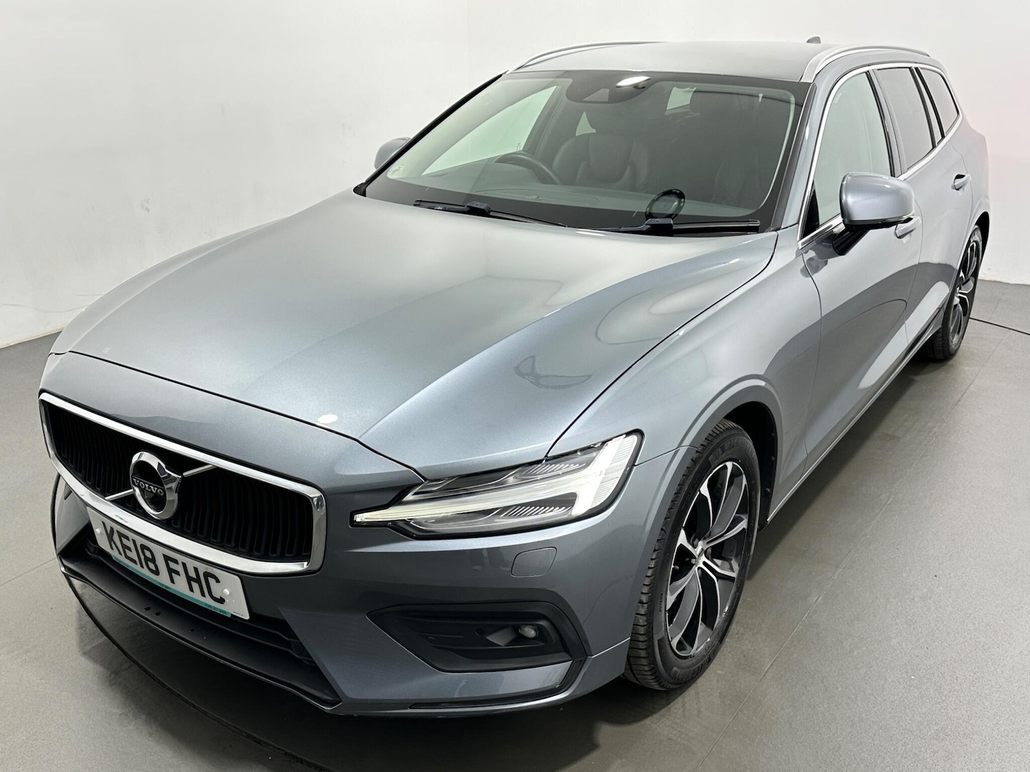 Used Volvo V60 2018 for sale - 77202721: Photo 51