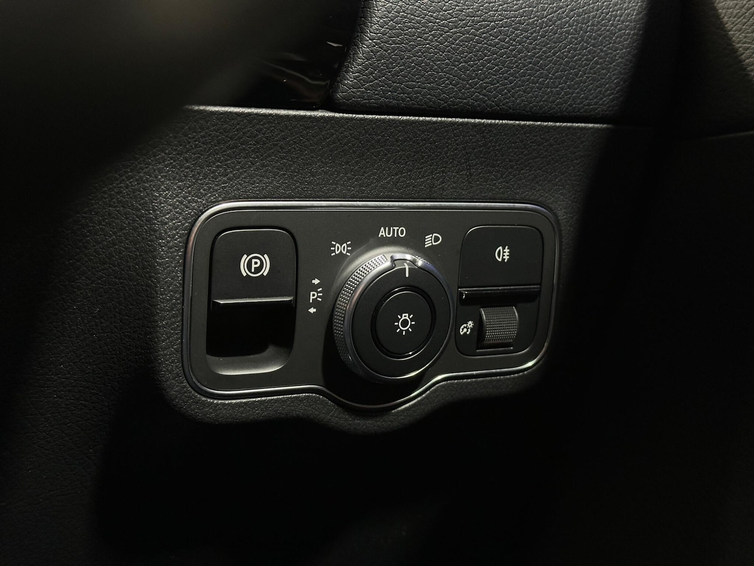 Used Mercedes-Benz B Class 2019 for sale - 76878979: Photo 17