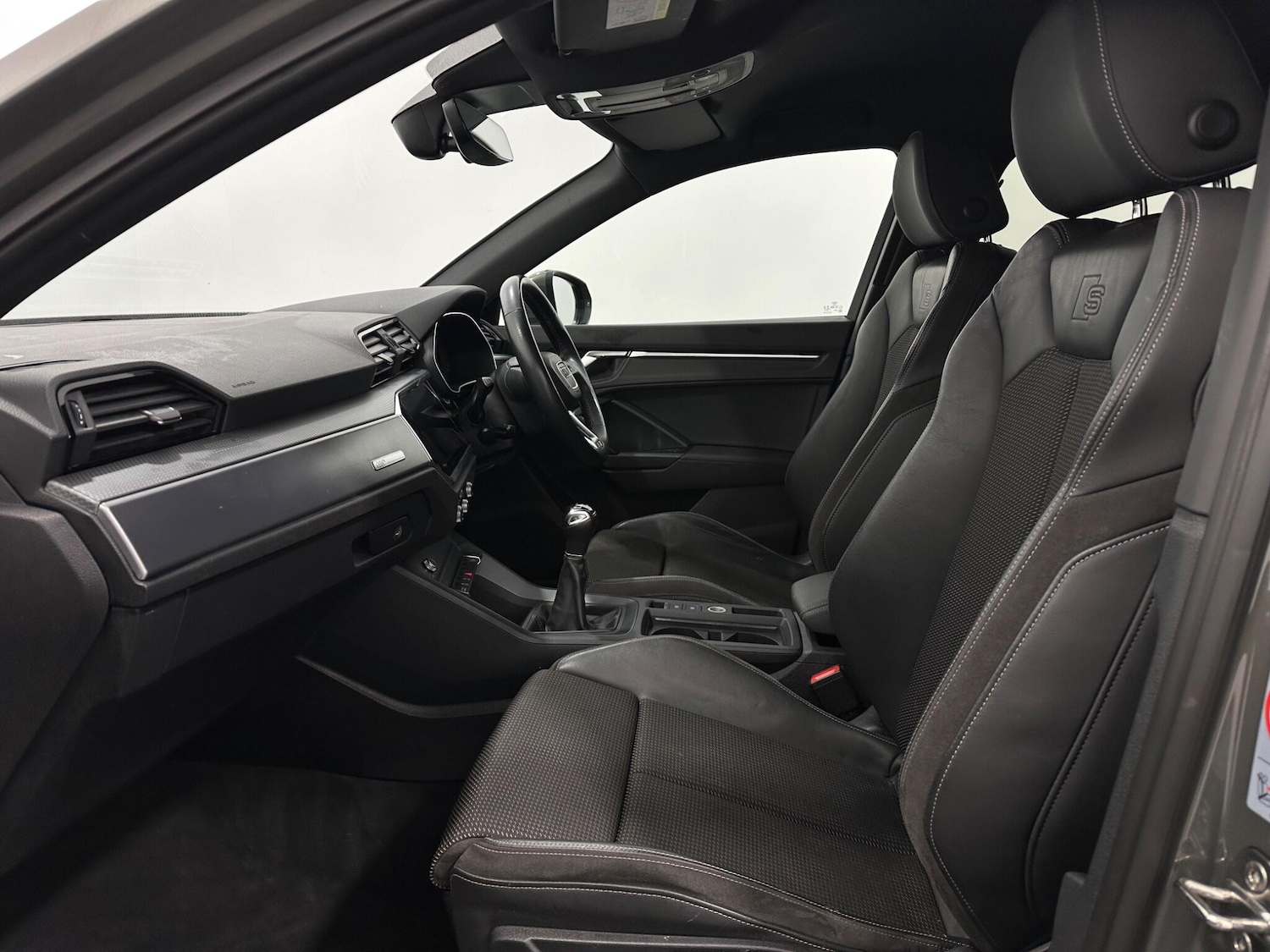 Used Audi Q3 2020 for sale - 77156359: Photo 32