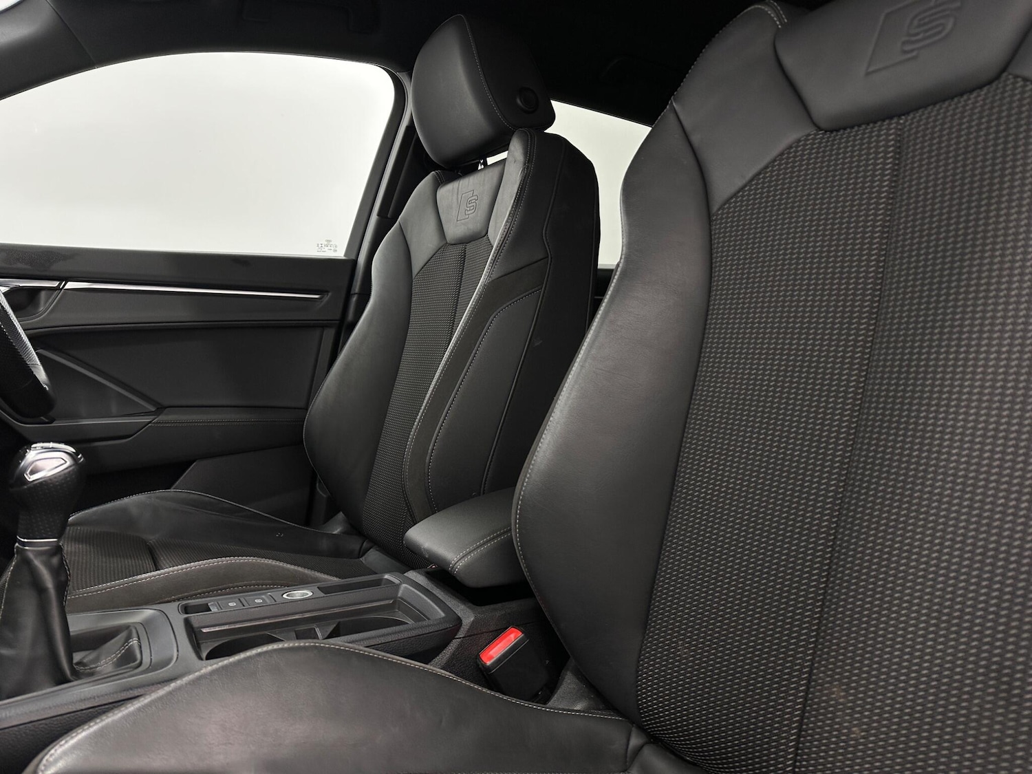 Used Audi Q3 2020 for sale - 77156359: Photo 33