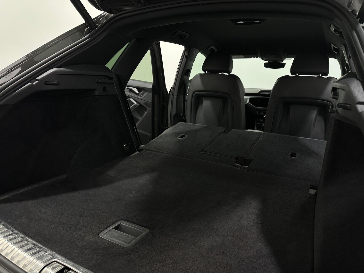 Used Audi Q3 2020 for sale - 77156359: Photo 42