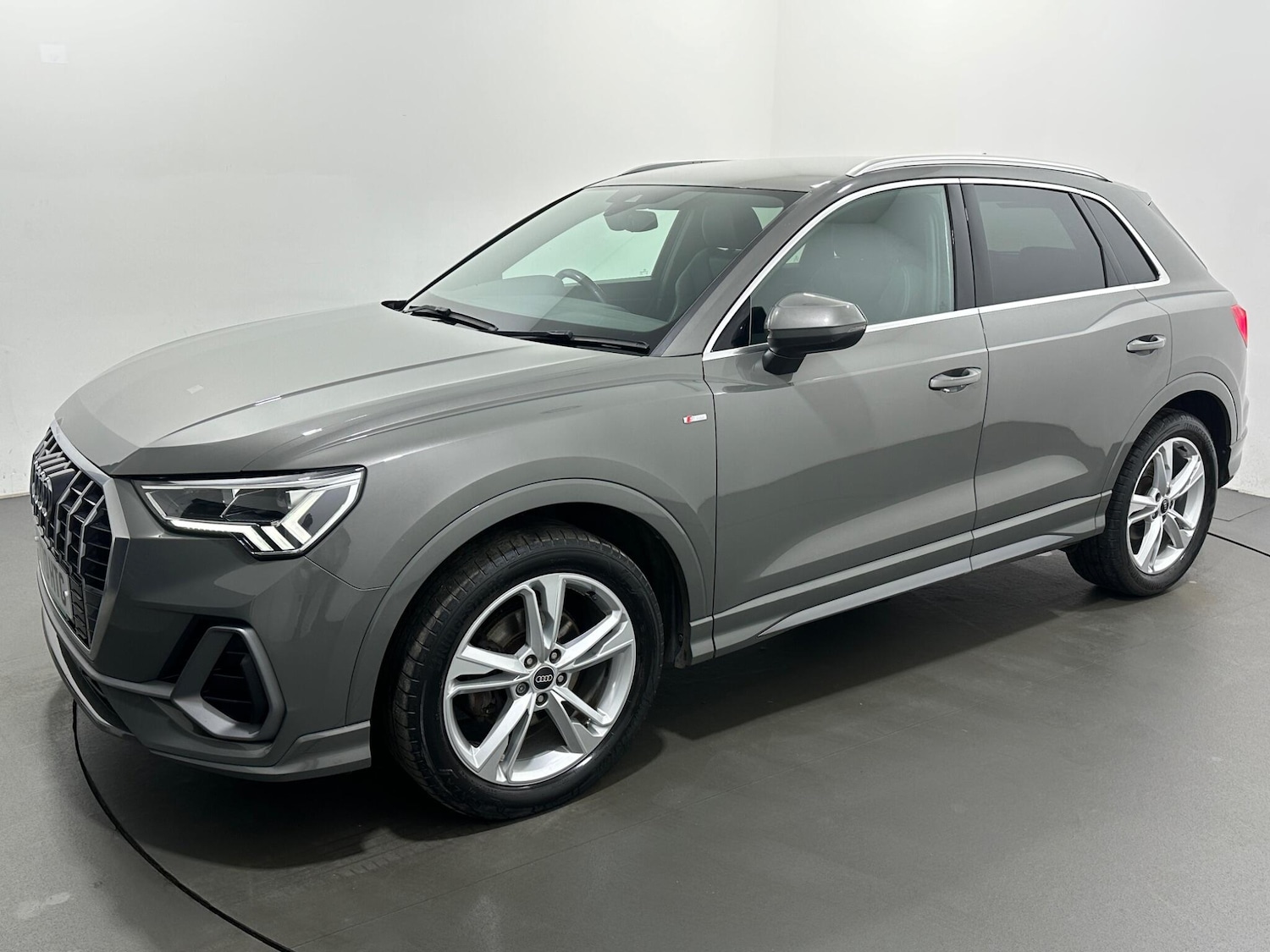 Used Audi Q3 2020 for sale - 77156359: Photo 51