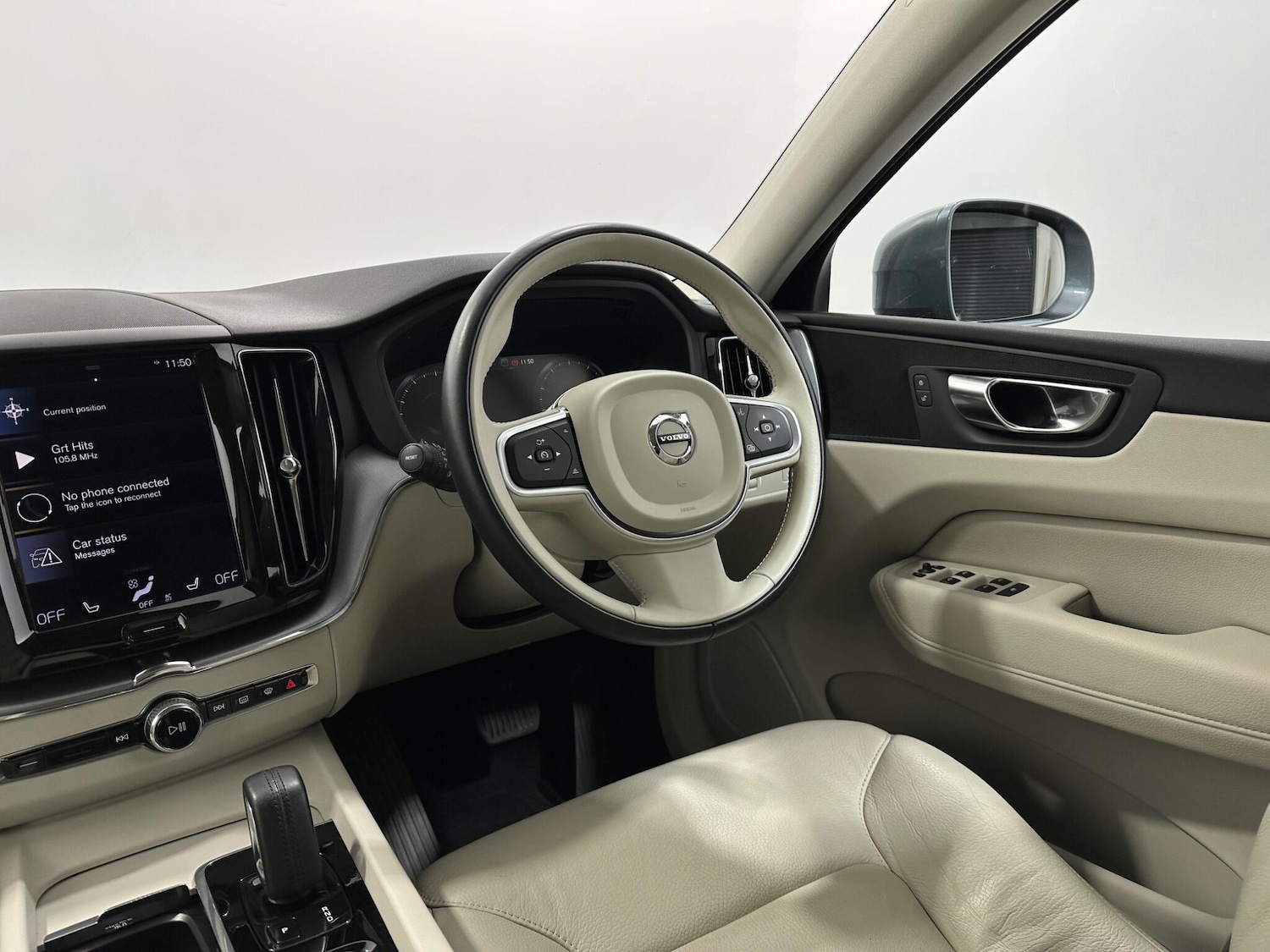 Used Volvo XC60 2021 for sale - 77203887: Photo 11