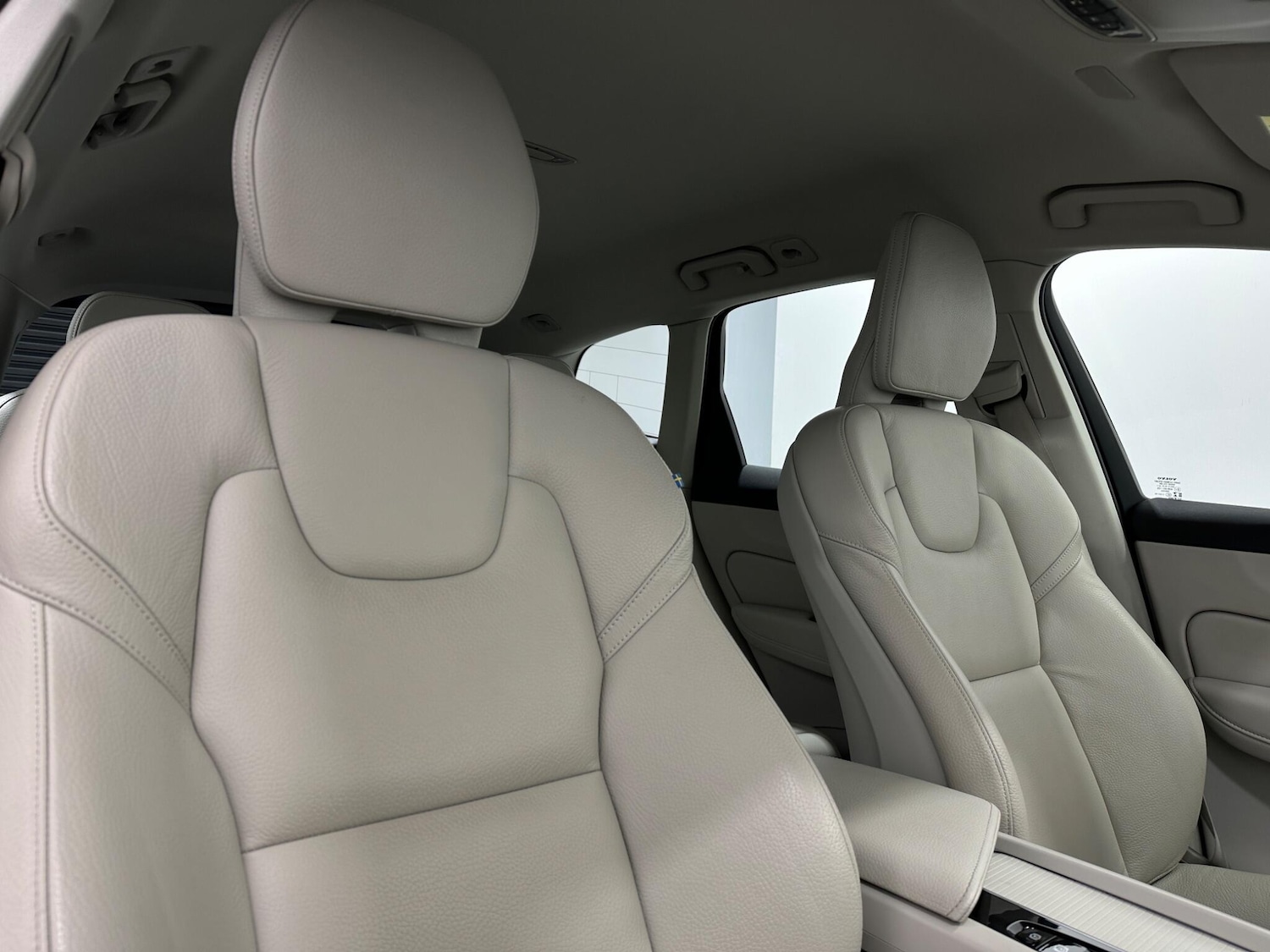 Used Volvo XC60 2021 for sale - 77203887: Photo 31