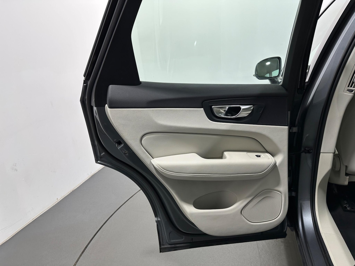 Used Volvo XC60 2021 for sale - 77203887: Photo 38