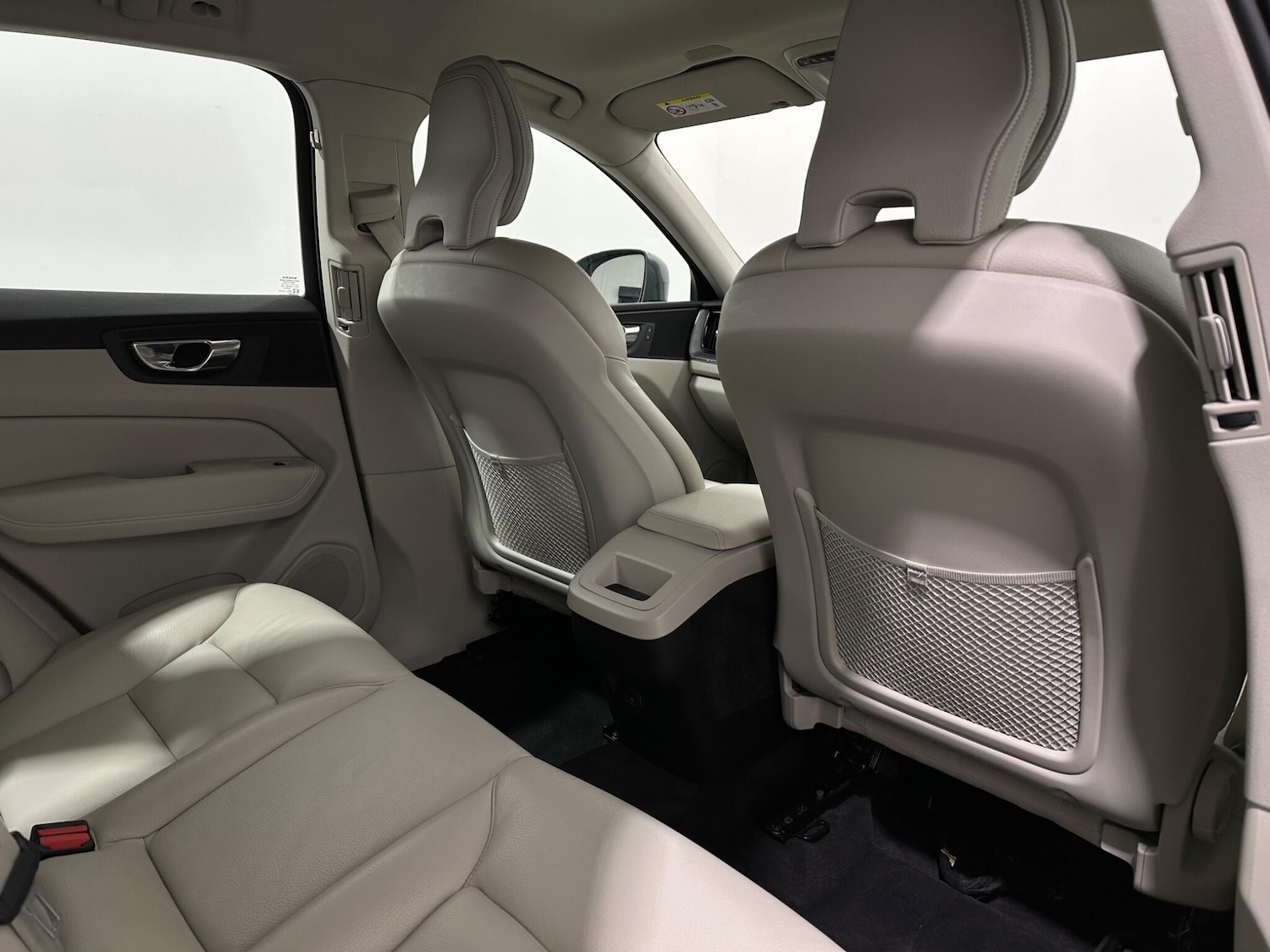 Used Volvo XC60 2021 for sale - 77203887: Photo 39