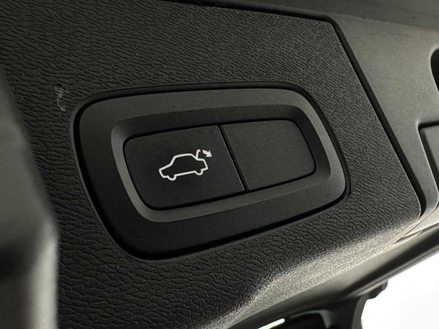 Used Volvo XC60 2021 for sale - 77203887: Photo 46