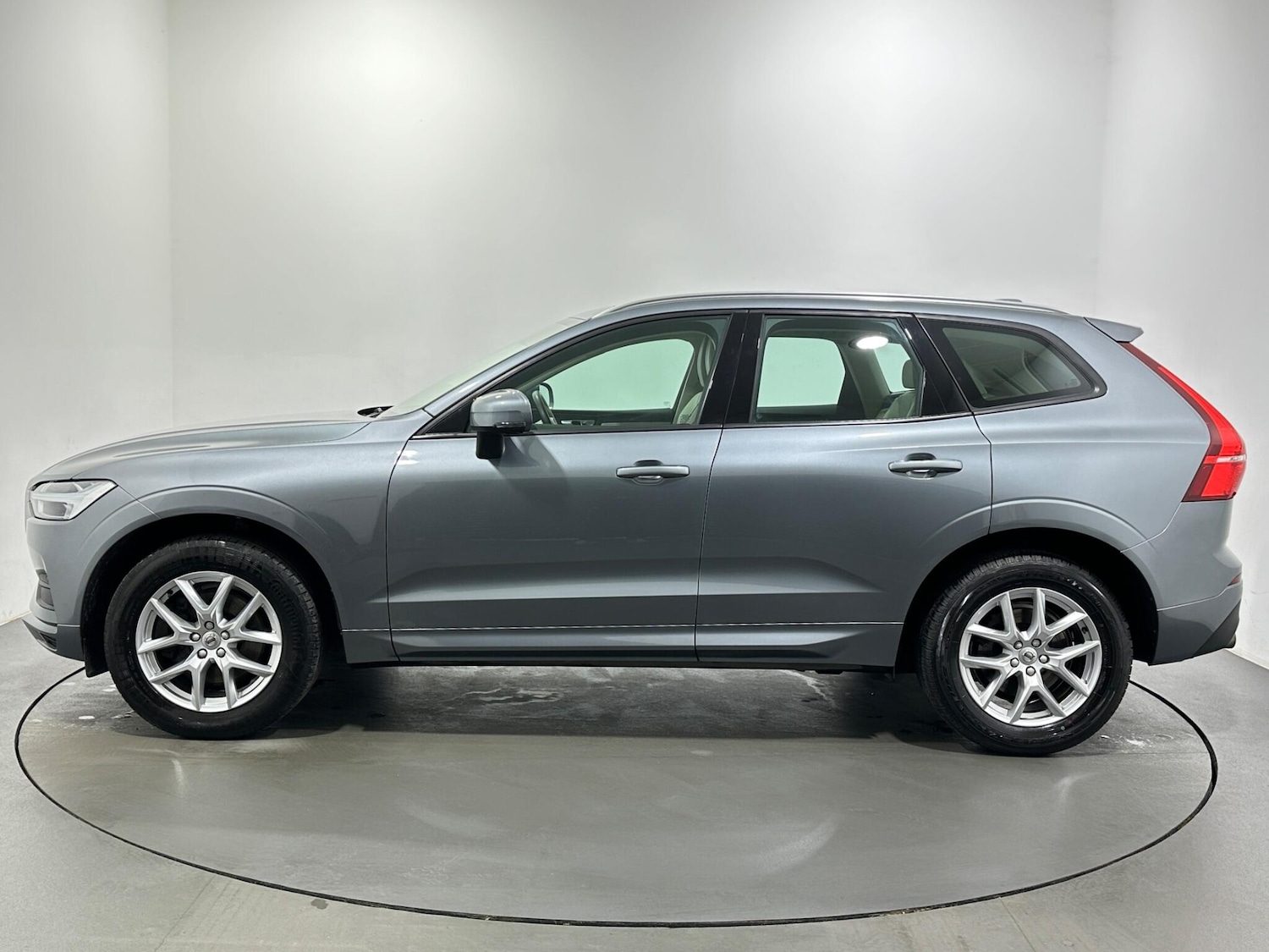 Used Volvo XC60 2021 for sale - 77203887: Photo 5