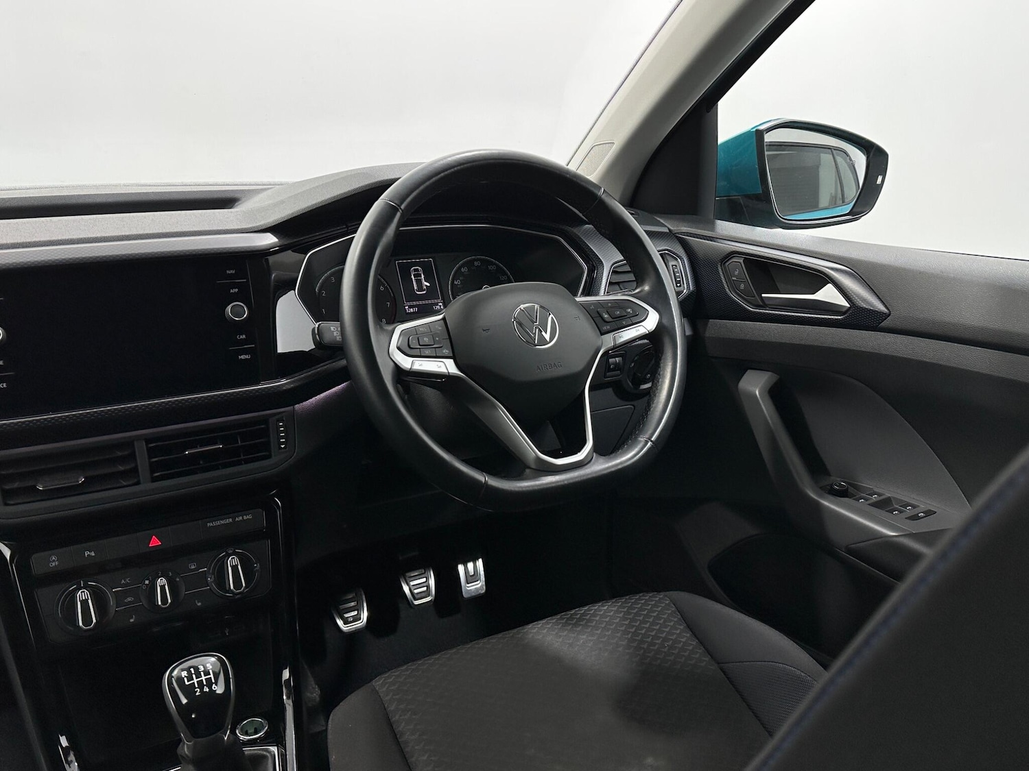 Used Volkswagen T-Cross 2021 for sale - 76878882: Photo 11