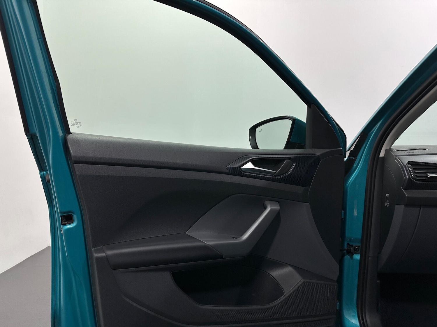 Used Volkswagen T-Cross 2021 for sale - 76878882: Photo 34