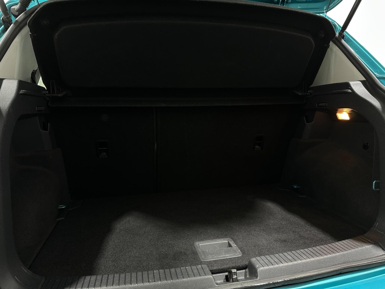 Used Volkswagen T-Cross 2021 for sale - 76878882: Photo 44