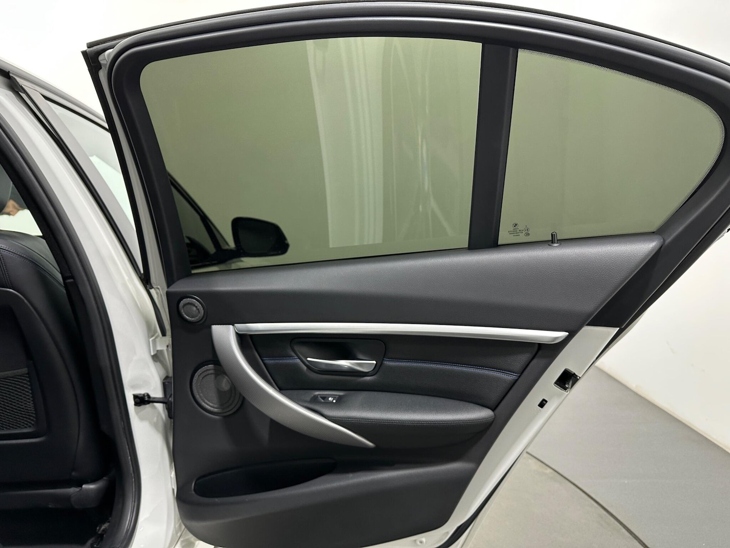 Used BMW 3 Series 2017 for sale - 78203973: Photo 43