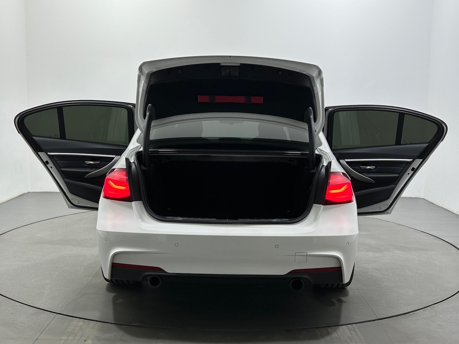 Used BMW 3 Series 2017 for sale - 78203973: Photo 44