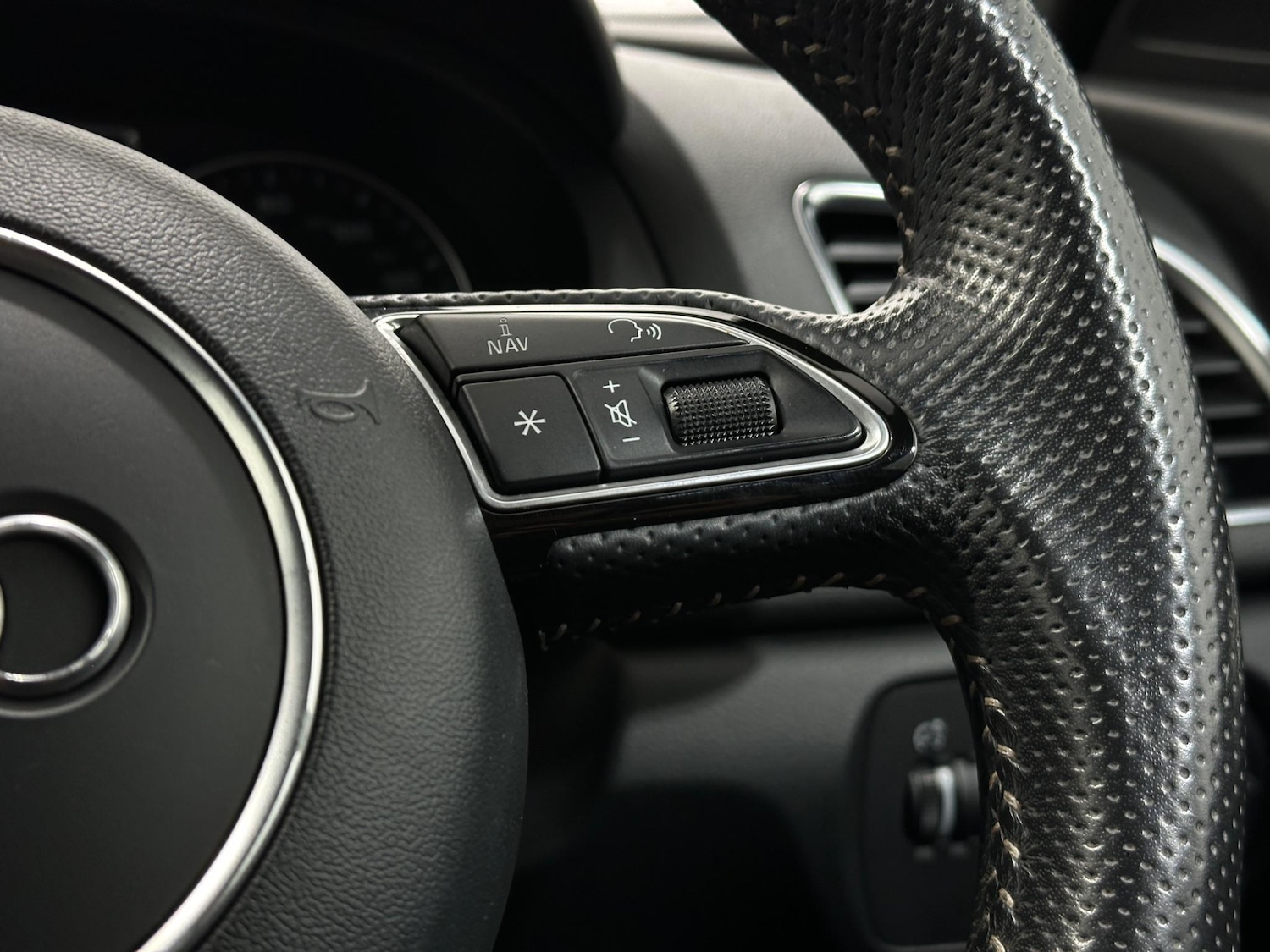 Used Audi Q3 2018 for sale - 76878852: Photo 14