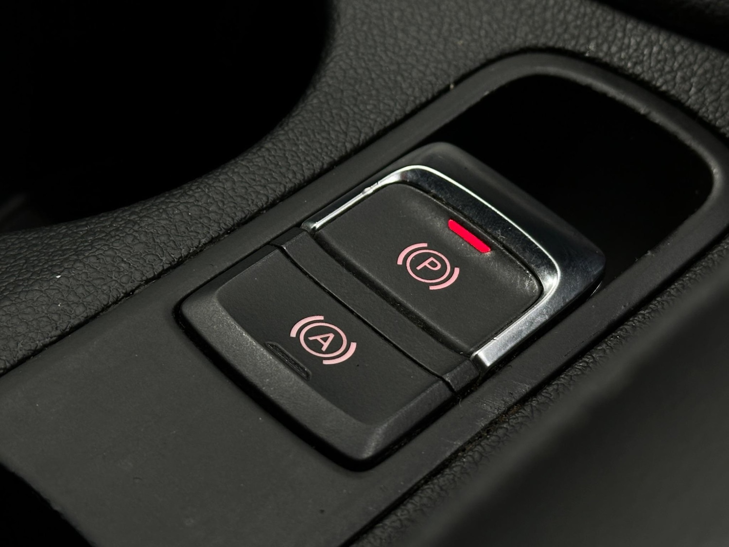 Used Audi Q3 2018 for sale - 76878852: Photo 19