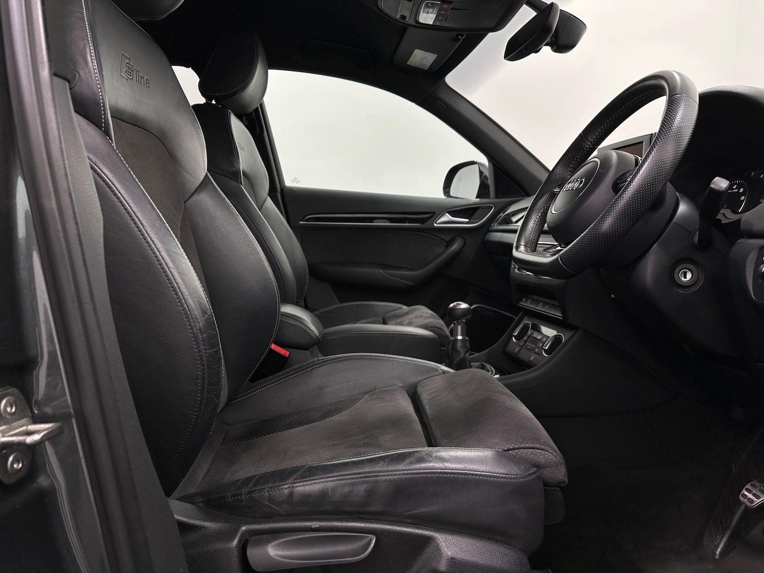 Used Audi Q3 2018 for sale - 76878852: Photo 29