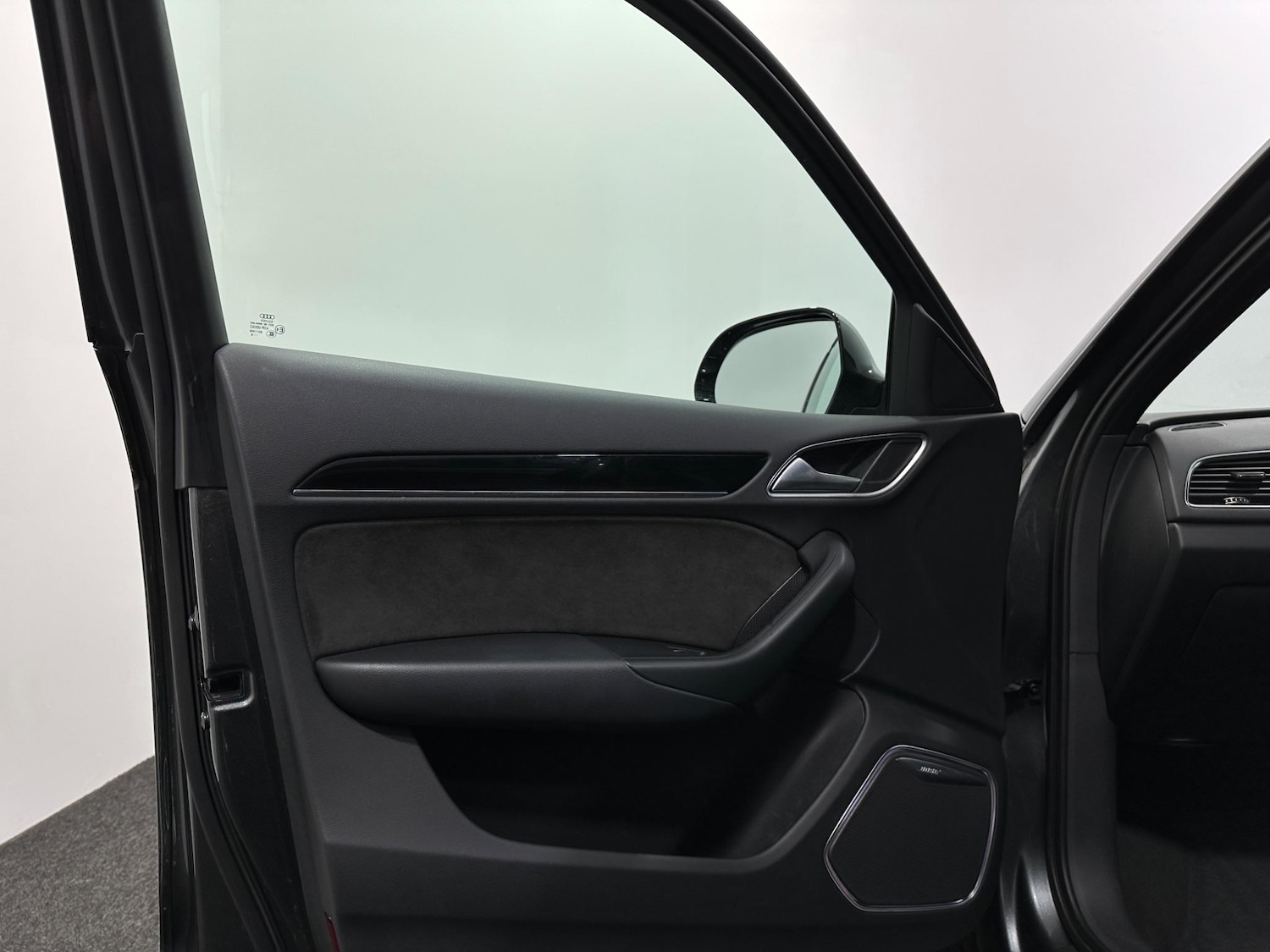 Used Audi Q3 2018 for sale - 76878852: Photo 36