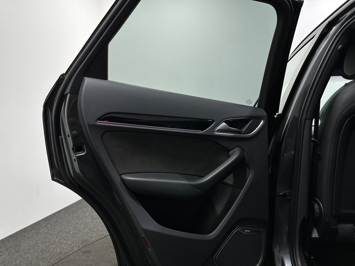 Used Audi Q3 2018 for sale - 76878852: Photo 39